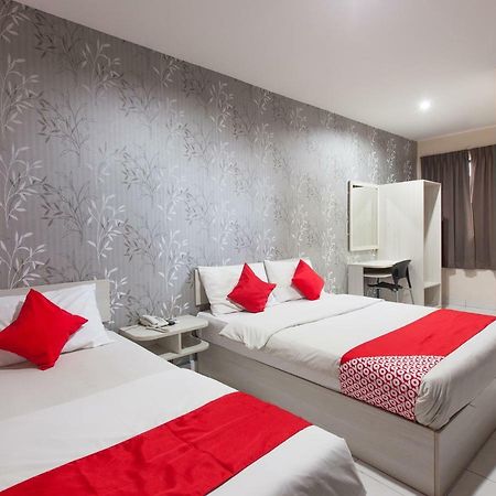 Super Oyo 1163 Hotel Pulai Ипох Екстериор снимка