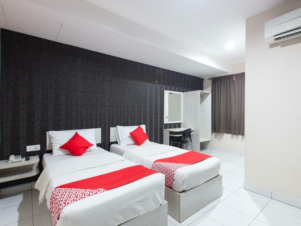 Super Oyo 1163 Hotel Pulai Ипох Екстериор снимка