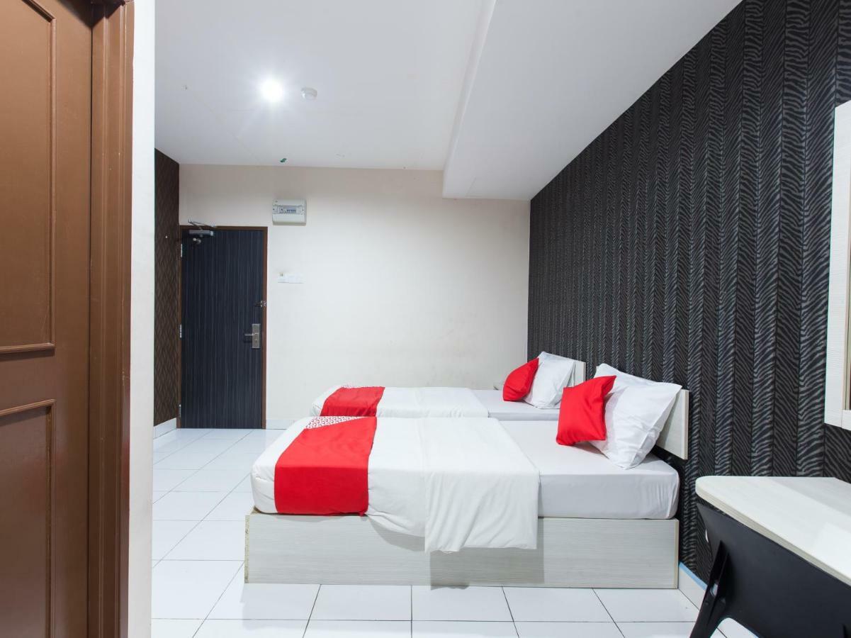 Super Oyo 1163 Hotel Pulai Ипох Екстериор снимка