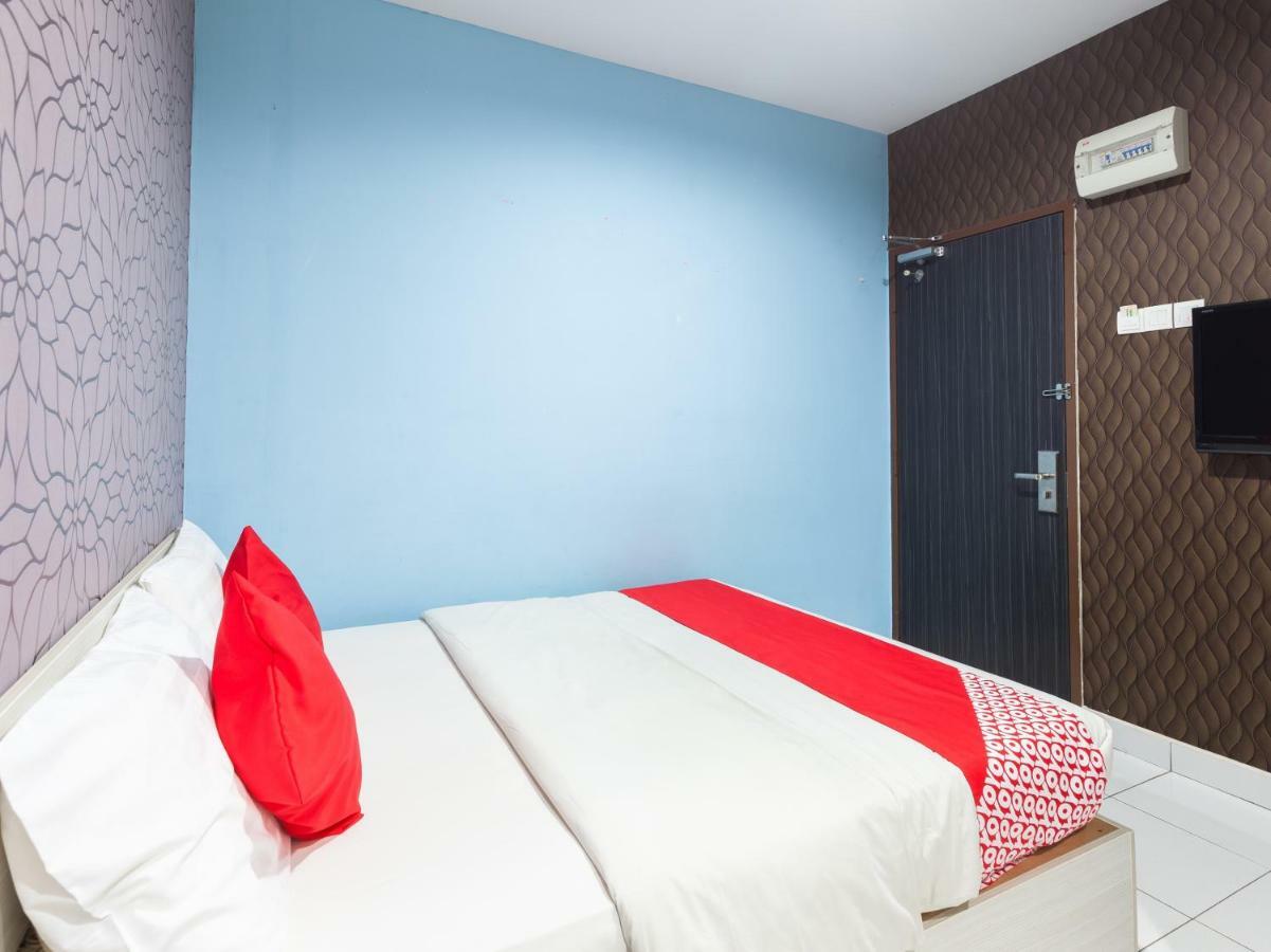 Super Oyo 1163 Hotel Pulai Ипох Екстериор снимка