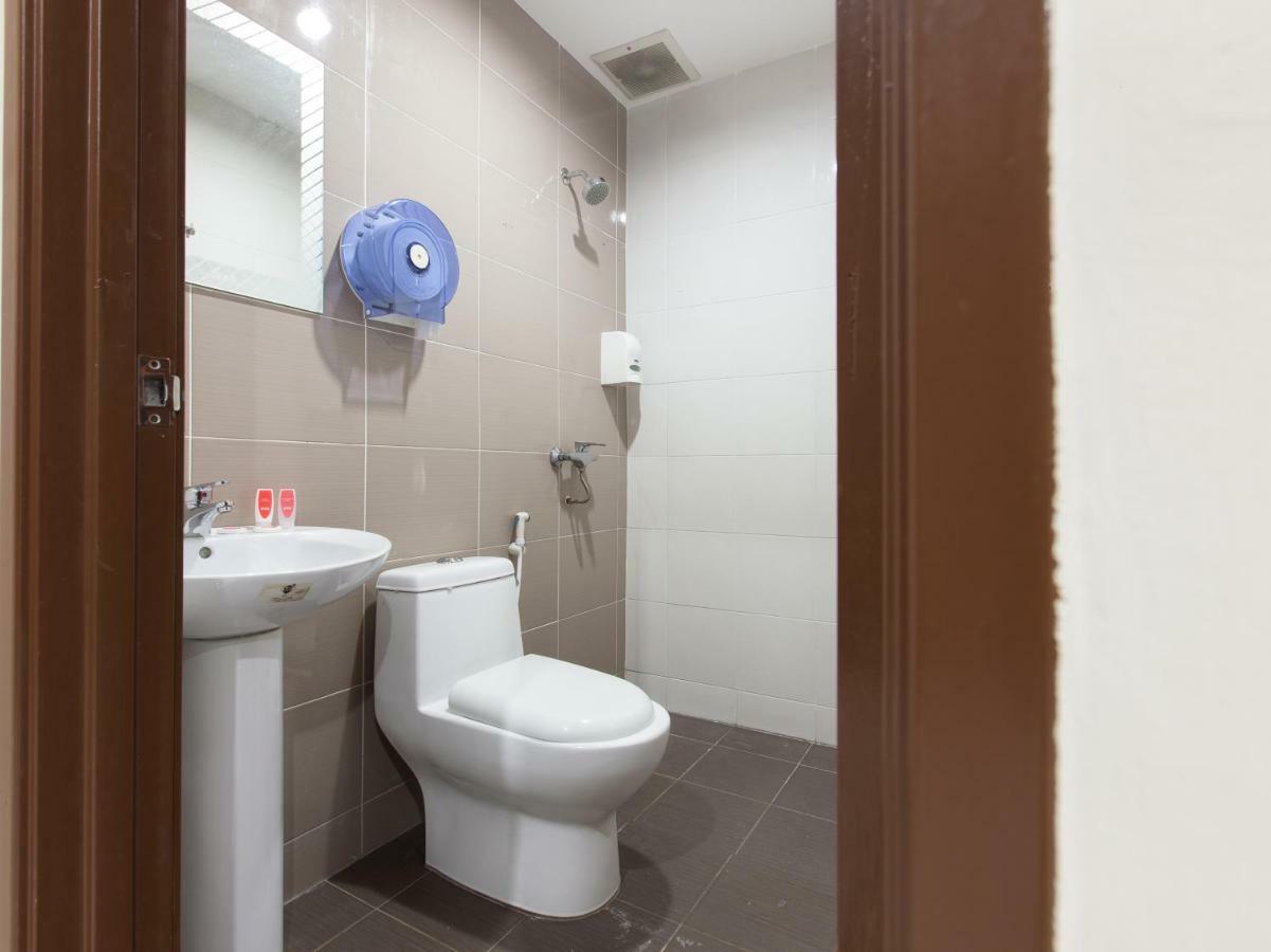 Super Oyo 1163 Hotel Pulai Ипох Екстериор снимка