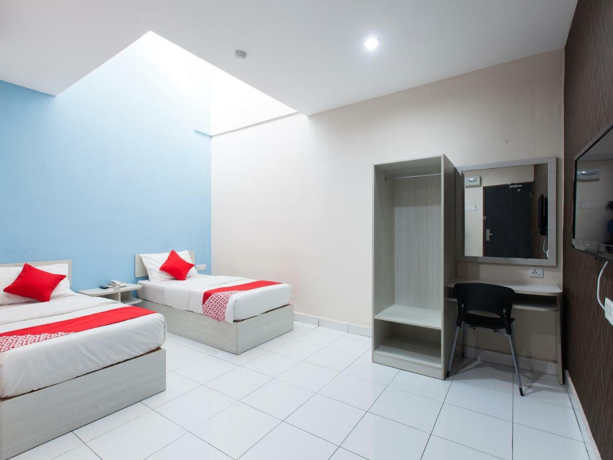 Super Oyo 1163 Hotel Pulai Ипох Екстериор снимка