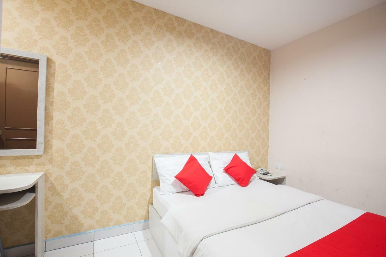 Super Oyo 1163 Hotel Pulai Ипох Екстериор снимка